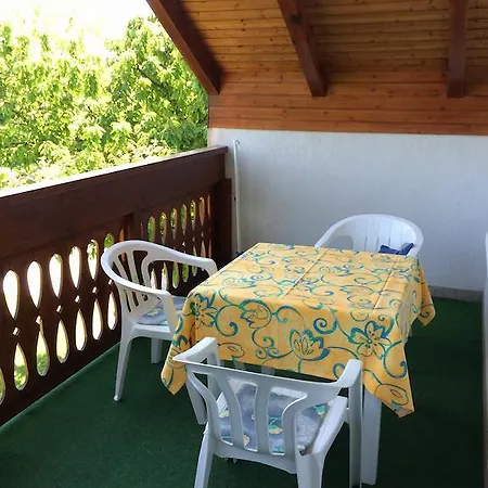 Frankie Ii. Apartament *